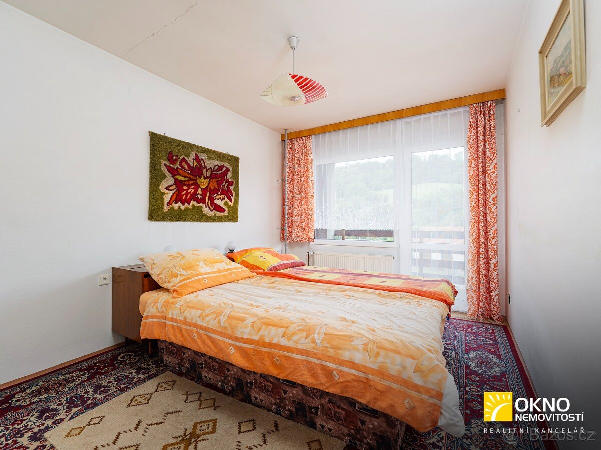 Rodinný dům s garáží a zahradou - 9