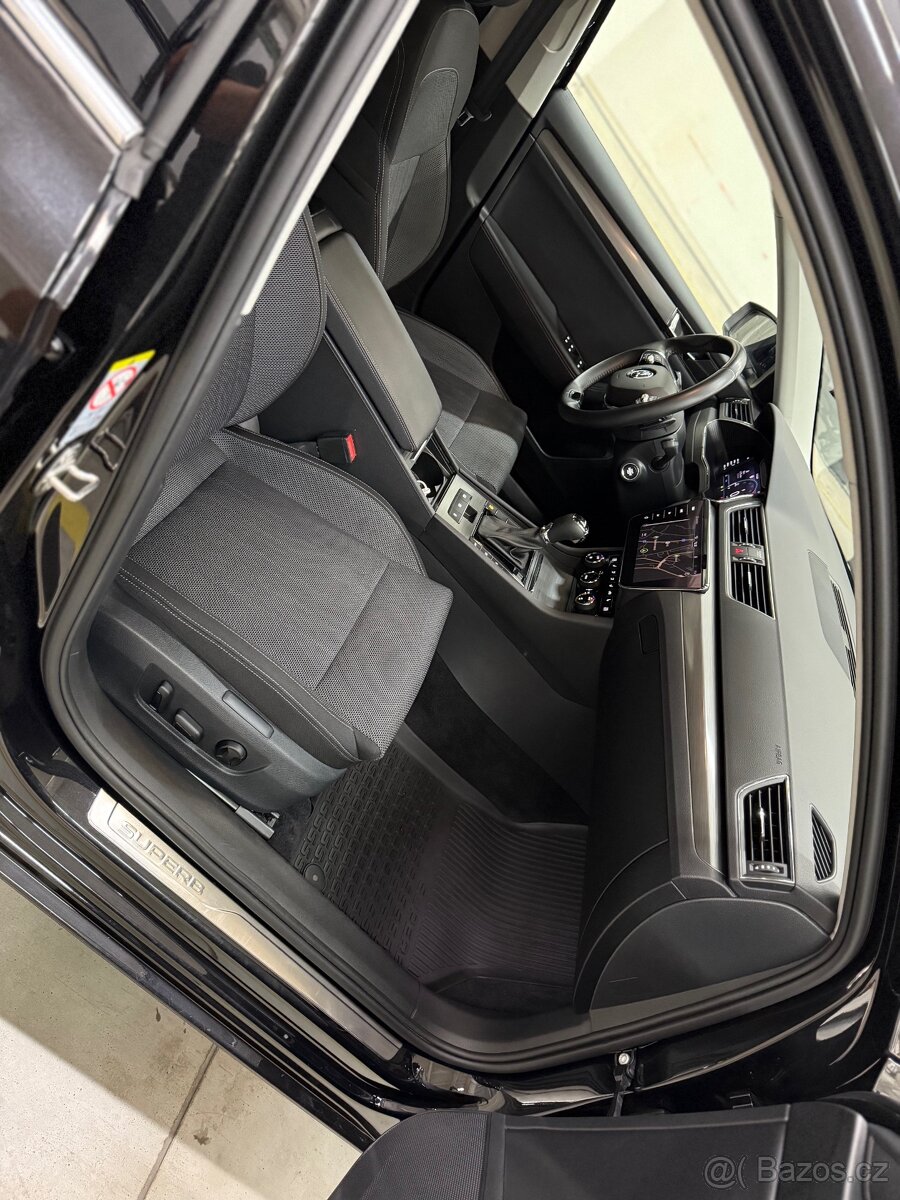 Superb kombi Style Virtual Full led po servisu Top stav -DPH - 9