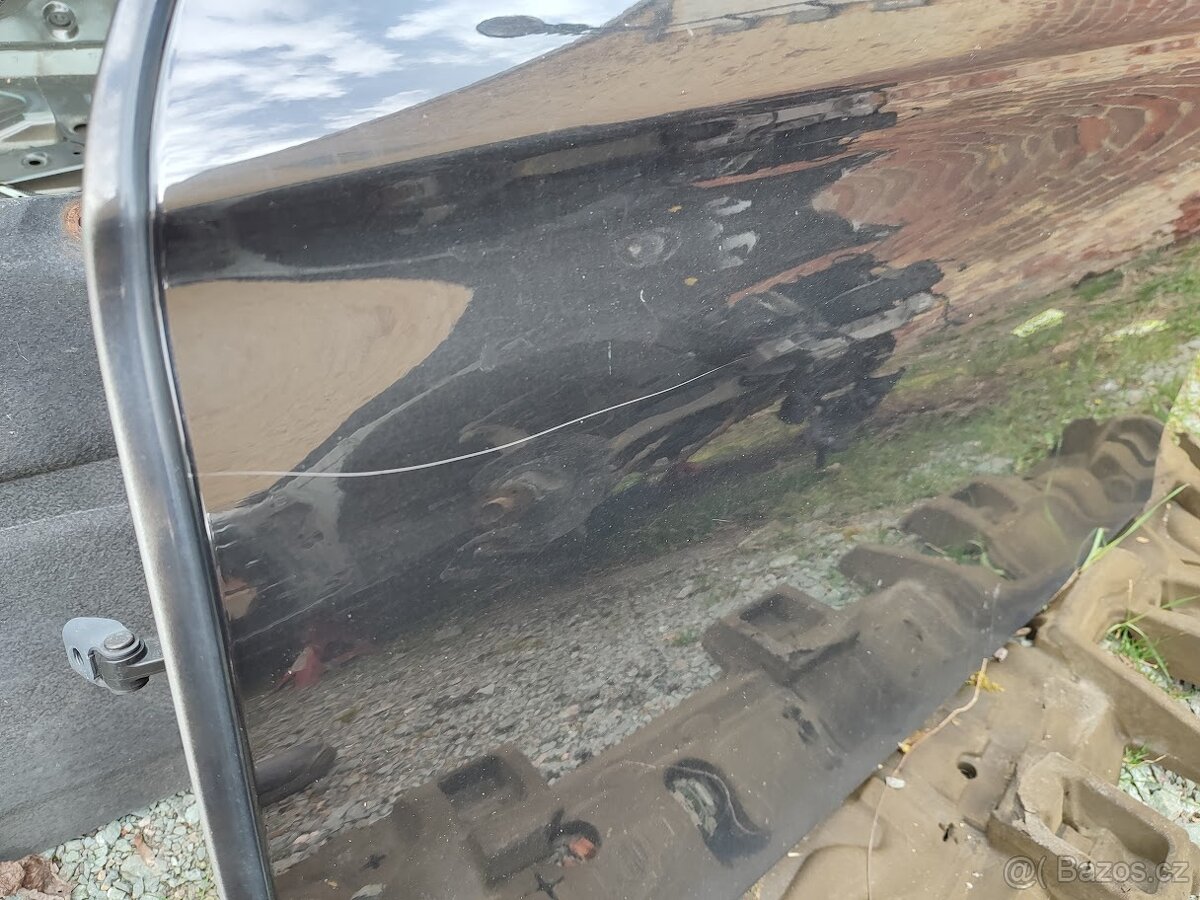 BMW F10 F11 přední dveře černá metalíza - 9