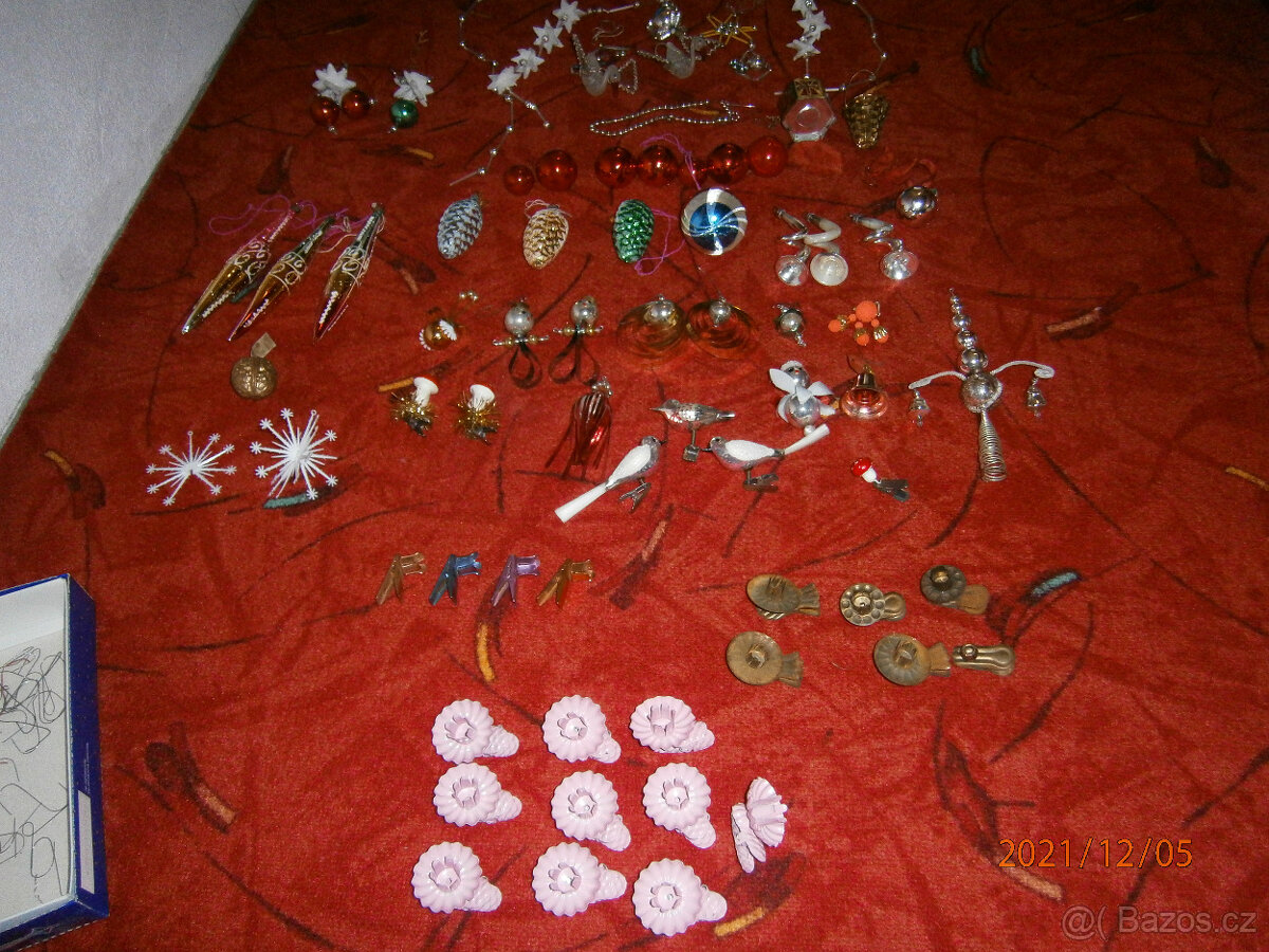 retro vánoční ozdoby,litinový stojan na stromek - 9