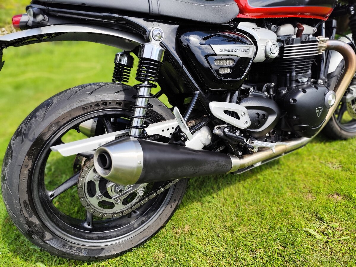 TRIUMPH SPEED Twin 1200 - 9
