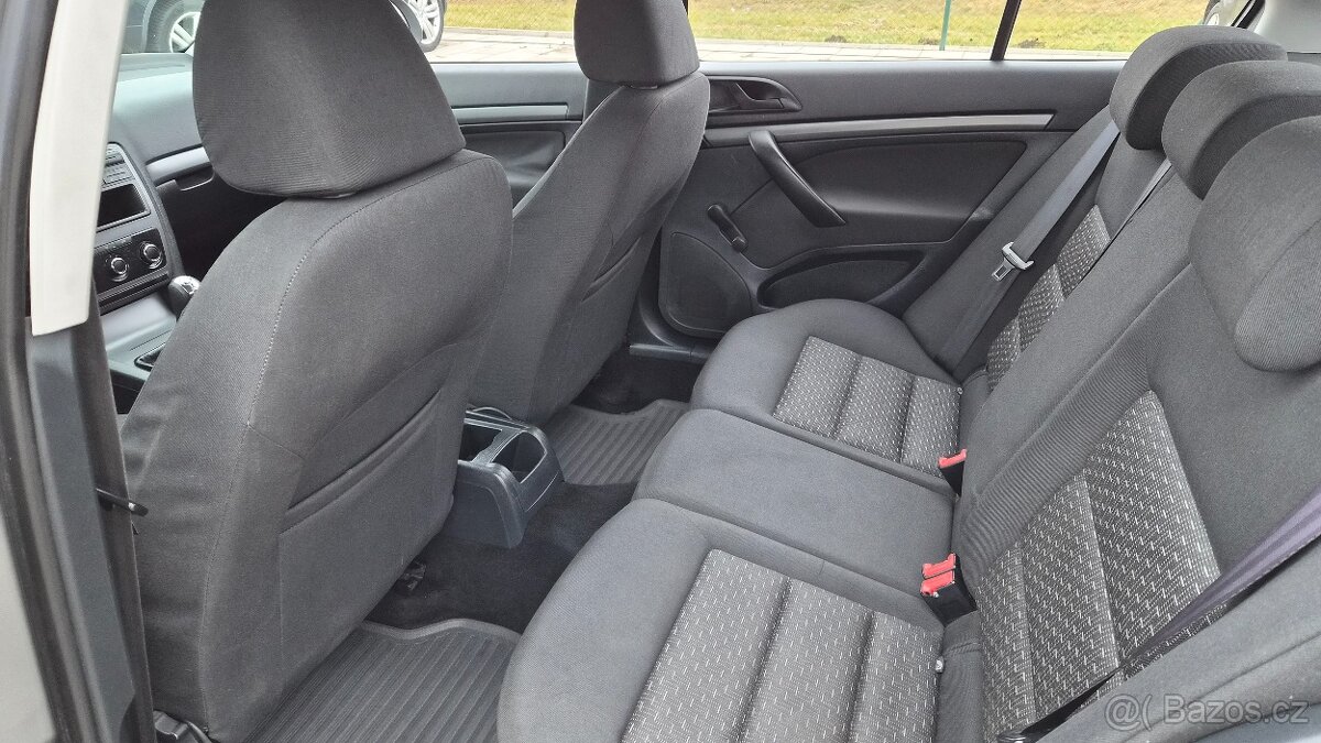 Octavia II 1,6 TDi Pěkná - pravidelný servis DPH - 9