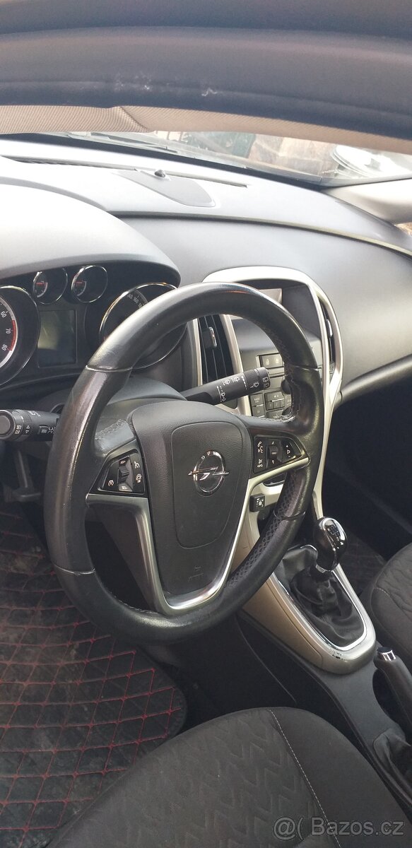 ASTRA 1.6i 85KW LPG - 9