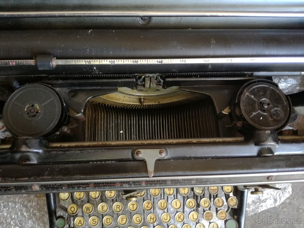 Psací stroj NAUMANN IDEAL - 9