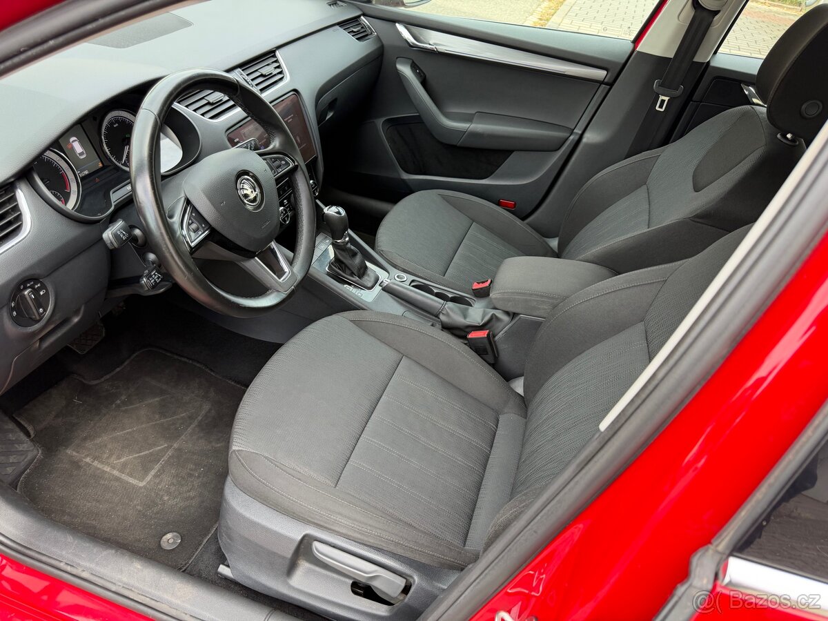 Škoda Octavia 3, dsg, 1.6tdi,LED,navi,tažné - 9