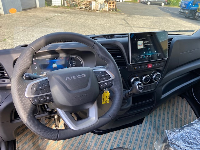 IVECO DAILY 35S18 sklápěč - 9