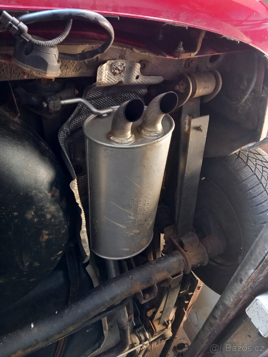 VW CADDY 1,6 benzí + LPG - 9