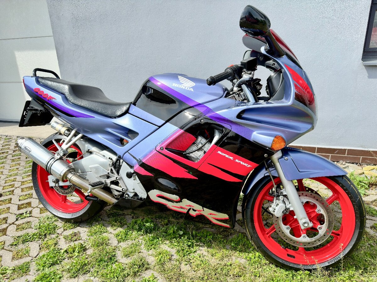 Honda cbr 600 - 9