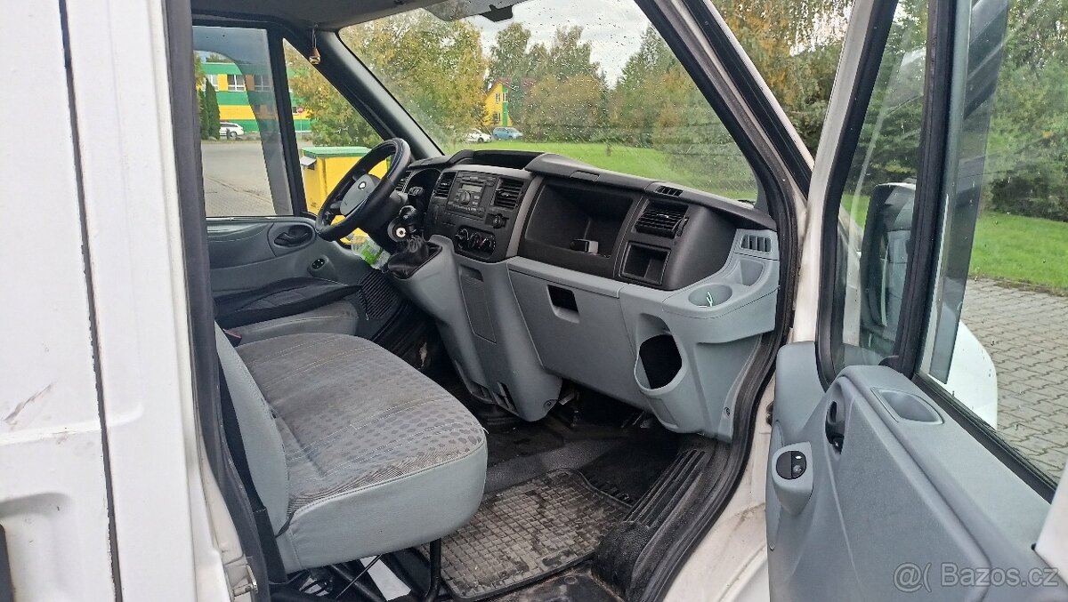 Ford Transit - 9