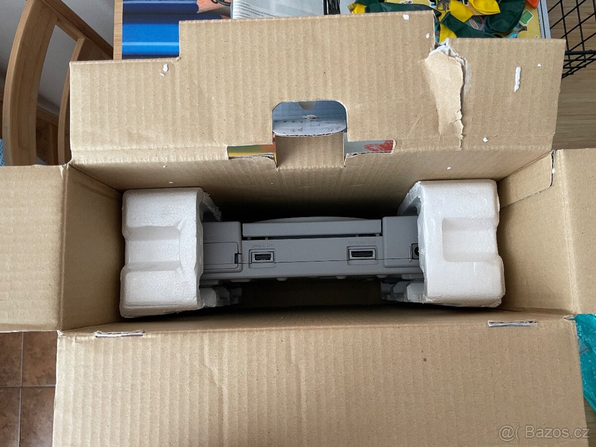 Sony Playstation SCPH-7502 - 9