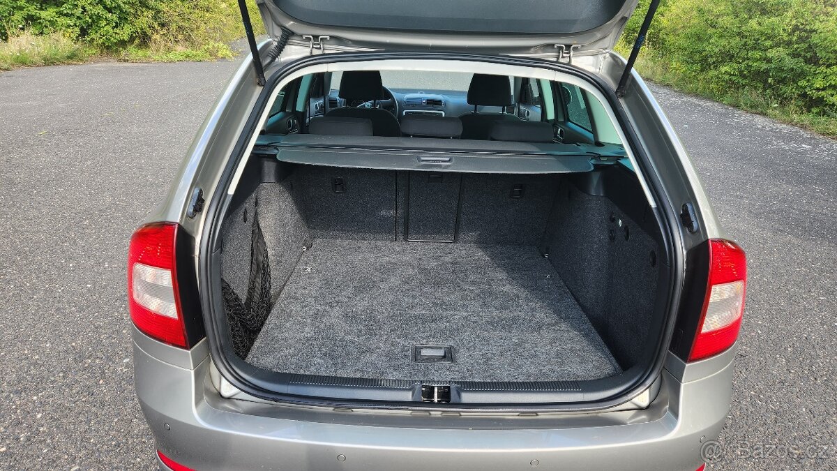 Škoda Octavia 1.4TSi Kombi,Family,Xenon,TOP STAV - 9