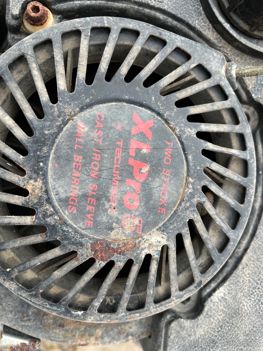 Benzinove sekacky - 9