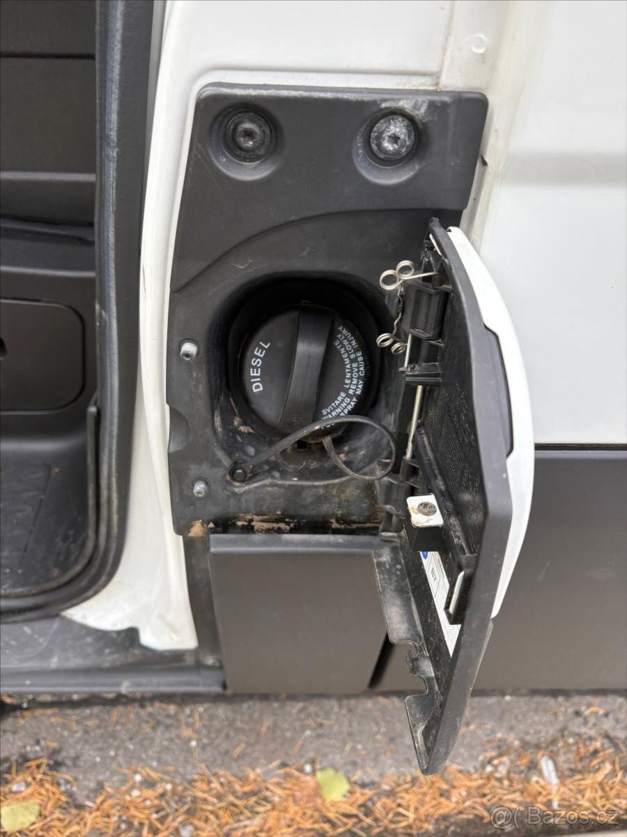 Iveco Daily 3,0 35S18HA8V (2022) - 9