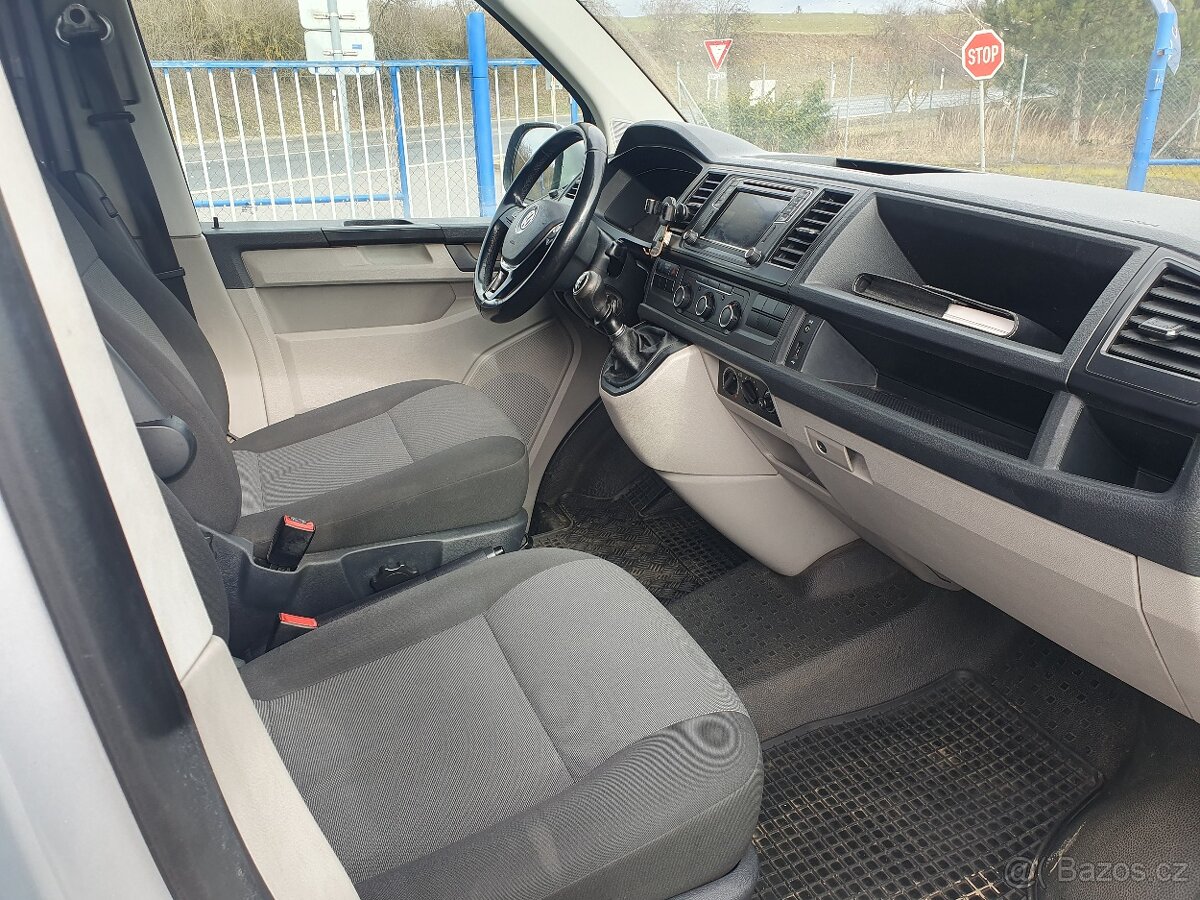 Volkswagen Transporter, 2,0 T6 5 míst ČR - 9