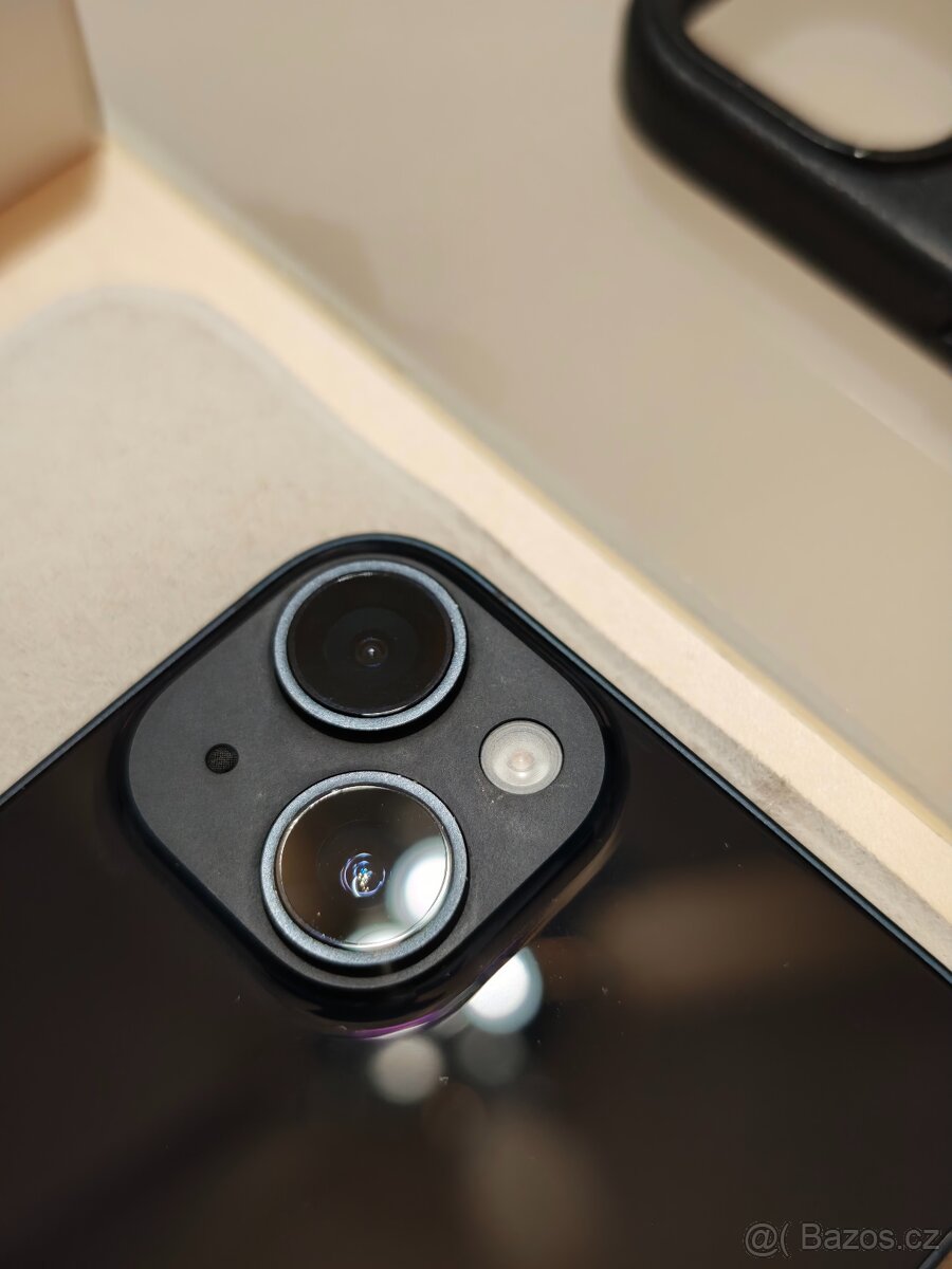 Apple iPhone 14 256 GB, černý - 9