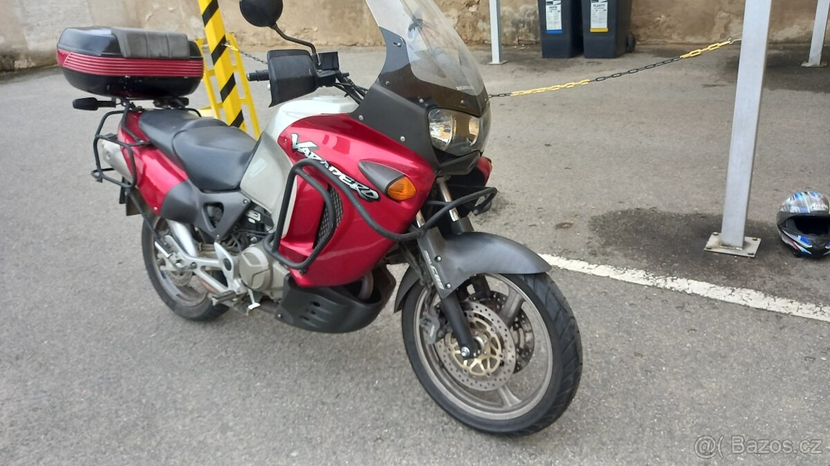 Prodám Honda varadero Xl 1000 rok 2000 - 9