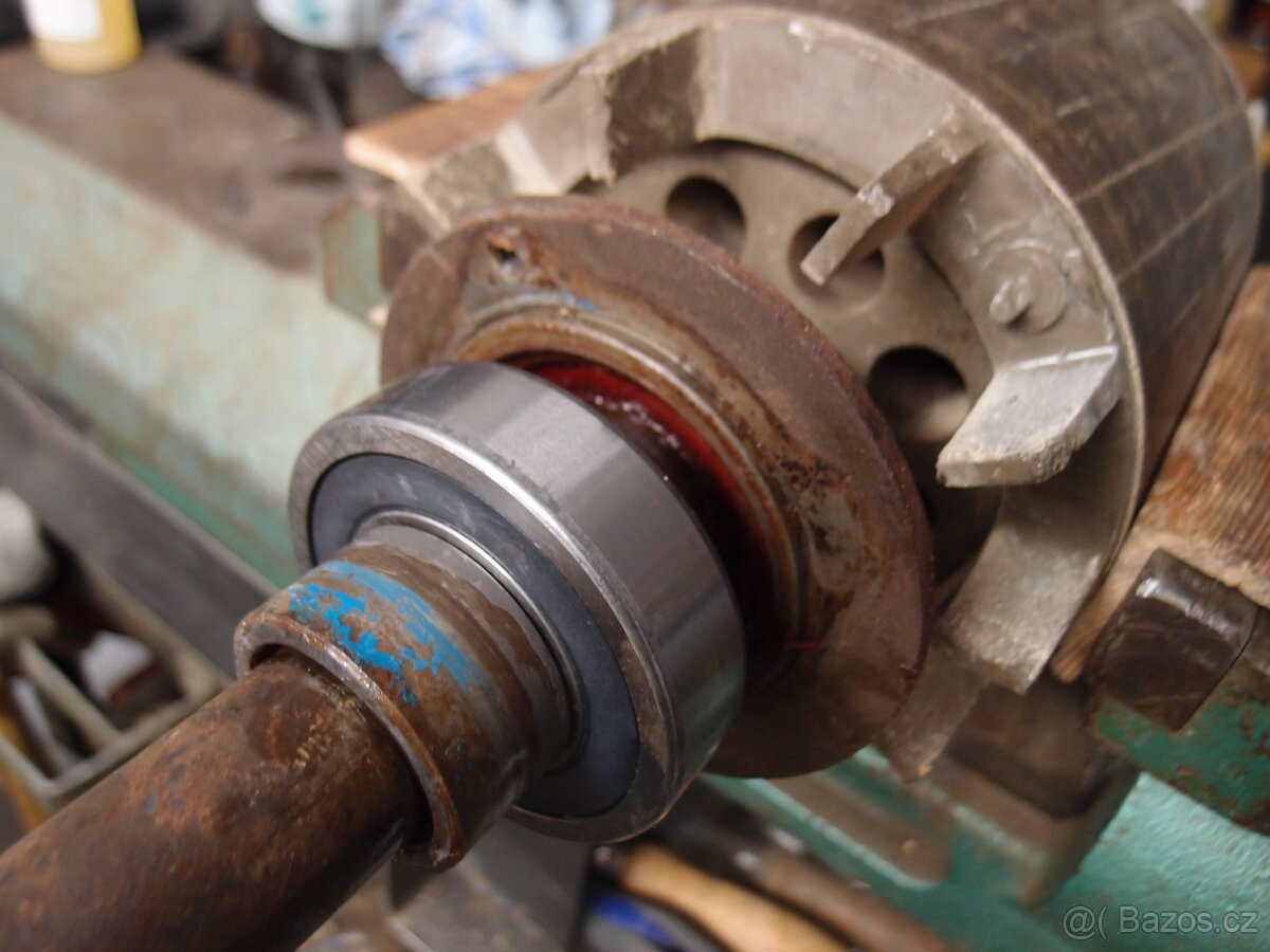 Prodám elektromotor MEZ 5,5kw 960 ot. 380V - 9