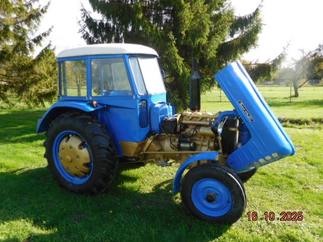 Prodám traktor ZETOR 3011 - 9
