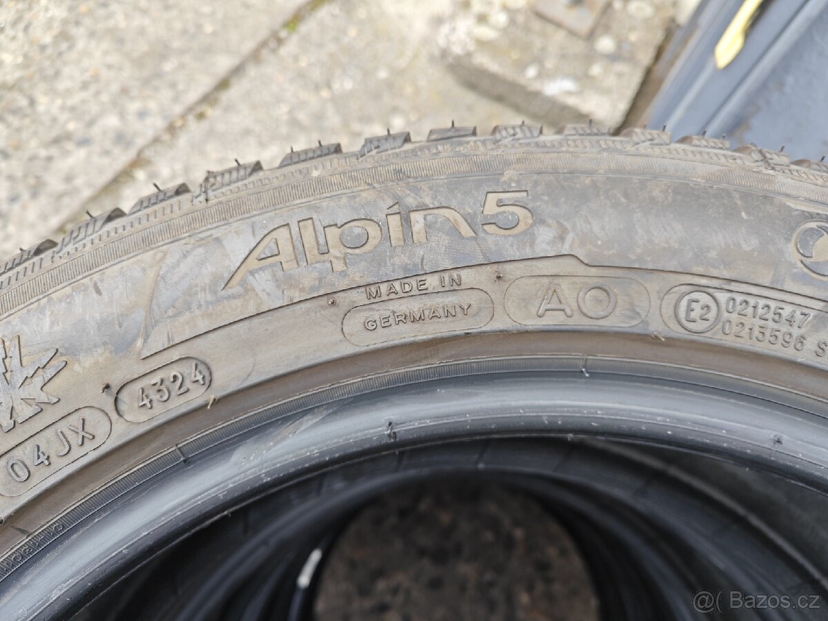Pneu 215/55 r17 94 V Michelin Alpin 5 - 9