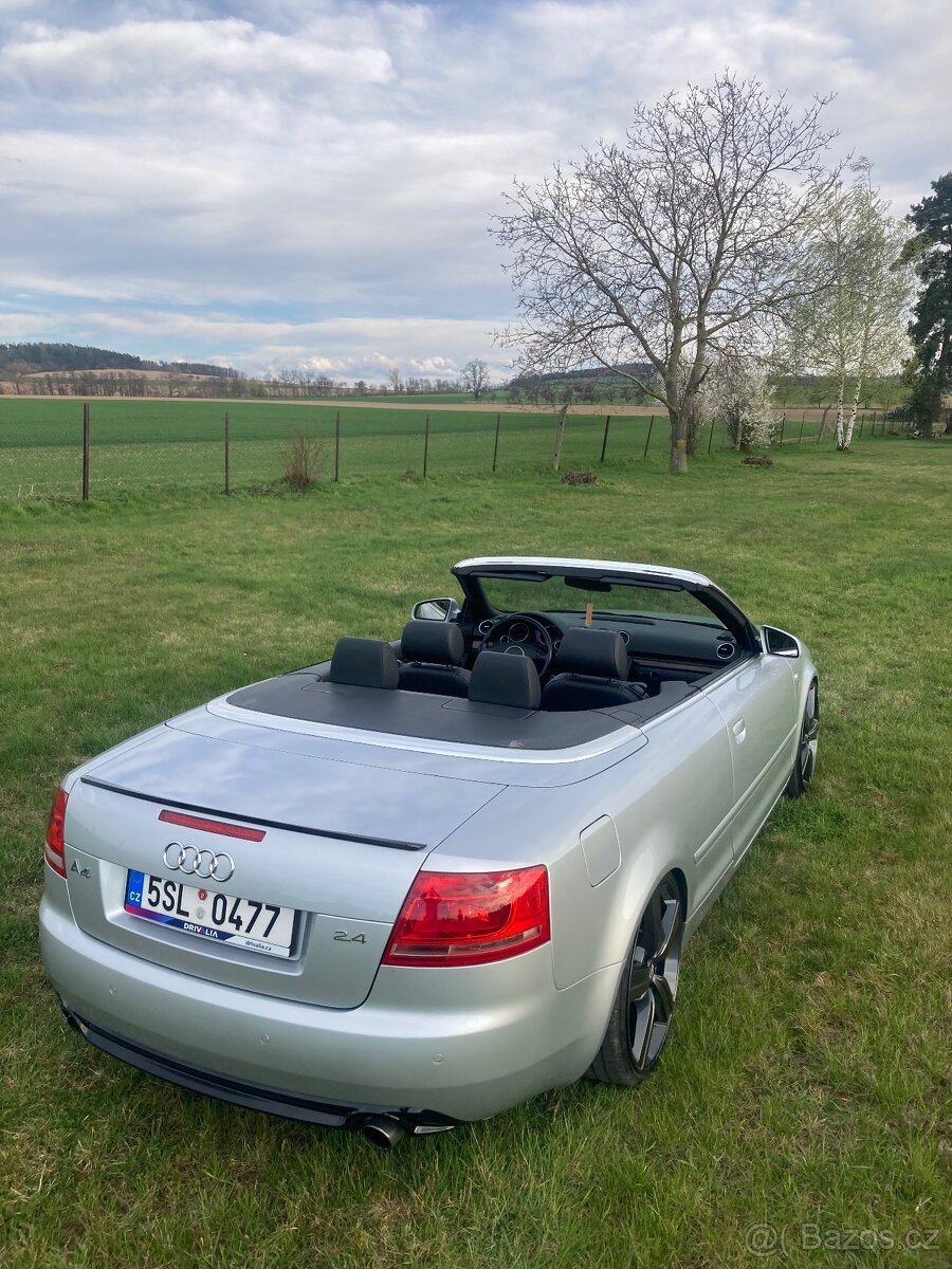 Audi a4 cabrio 2,4i v6 - 9