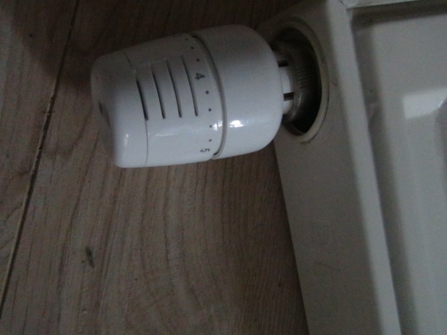 Deskový radiátor Korado 60x70x6 - 9