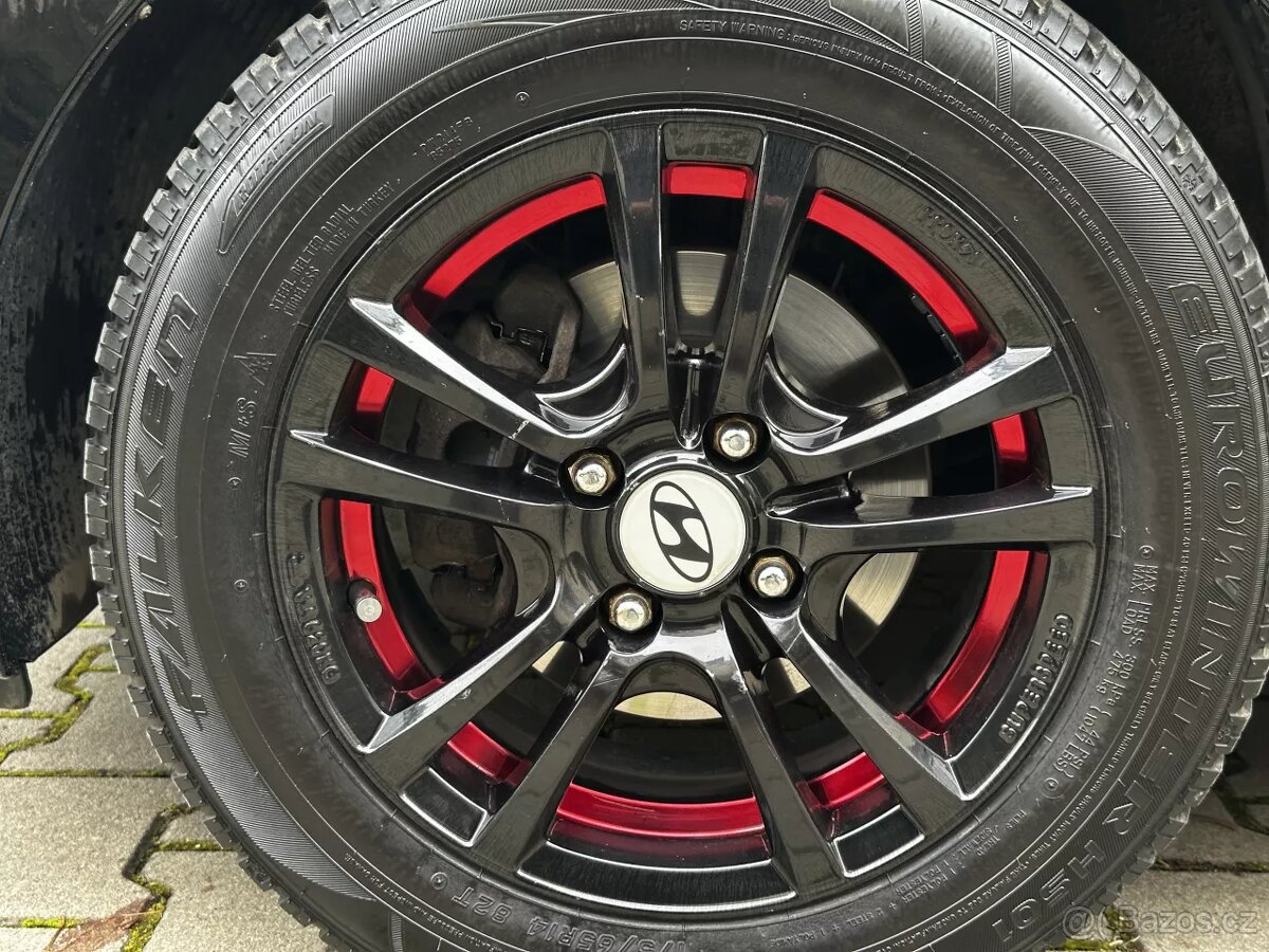 Hyundai i10 1.0i 49kW Style Klima Serviska 1. maj Rok 2014 - 9