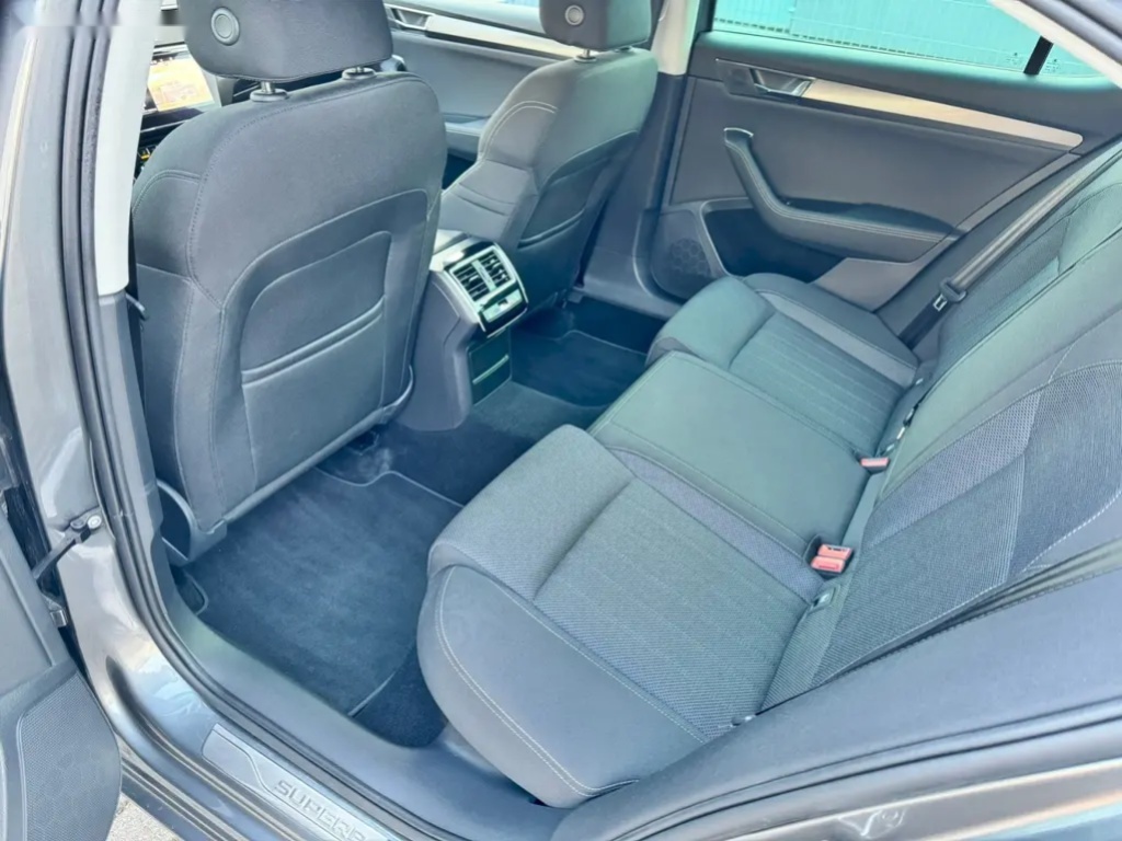 Škoda Superb, STYLE 2,0 TDi / 147 kW DSG - 9