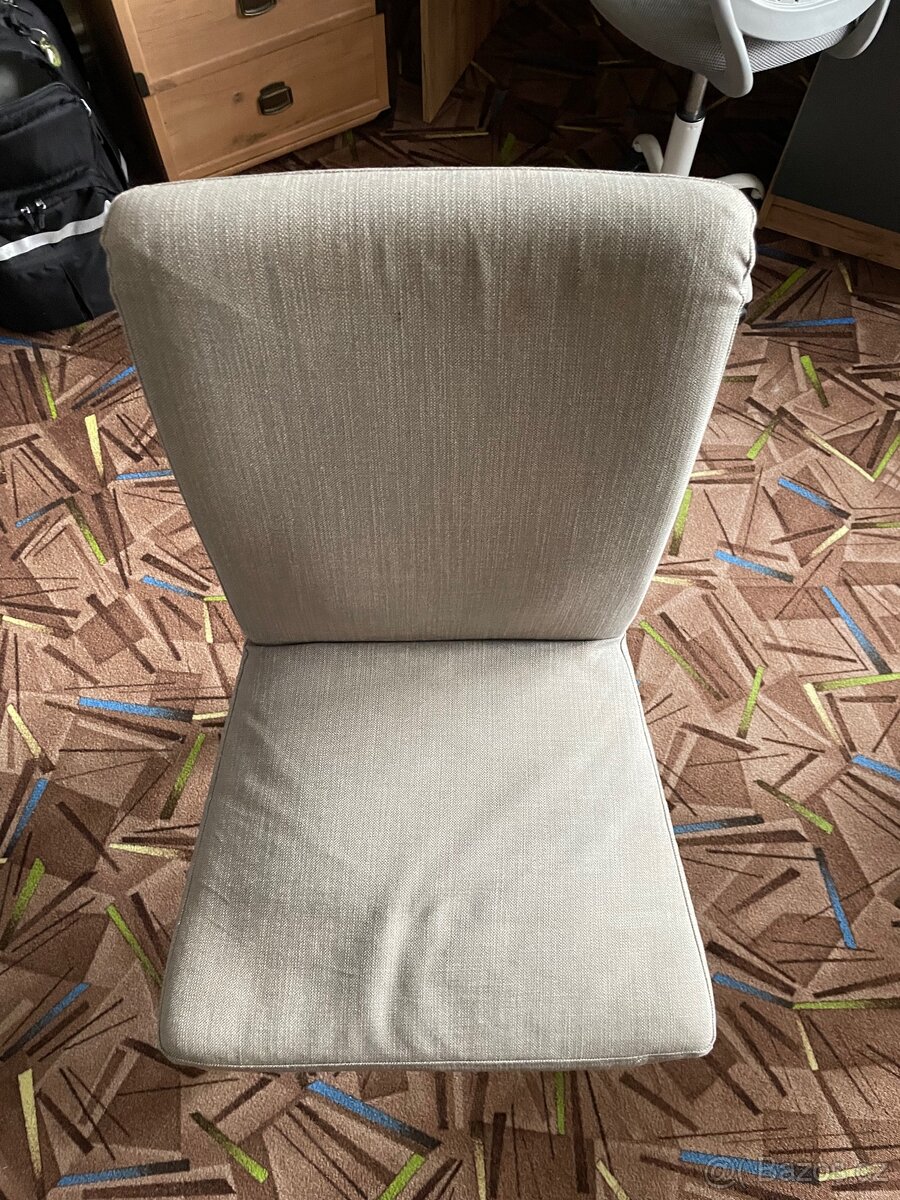 Jídelní stůl + židle + televizní stolek - 9