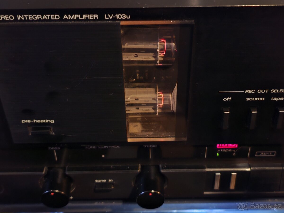 nádherně LAMPOVÝ zesilovač Luxman - 9