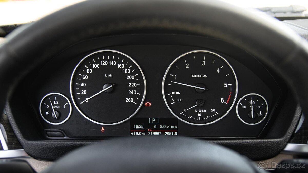 BMW Řada 3, 330d 190kW xDrive LuxuryLine - 9