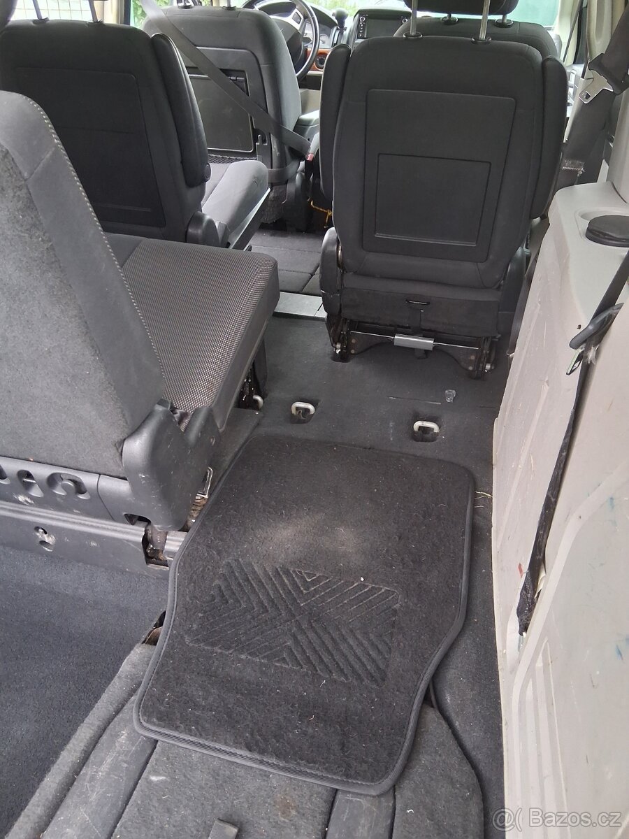 Chrysler Grand Vogyaer - 9