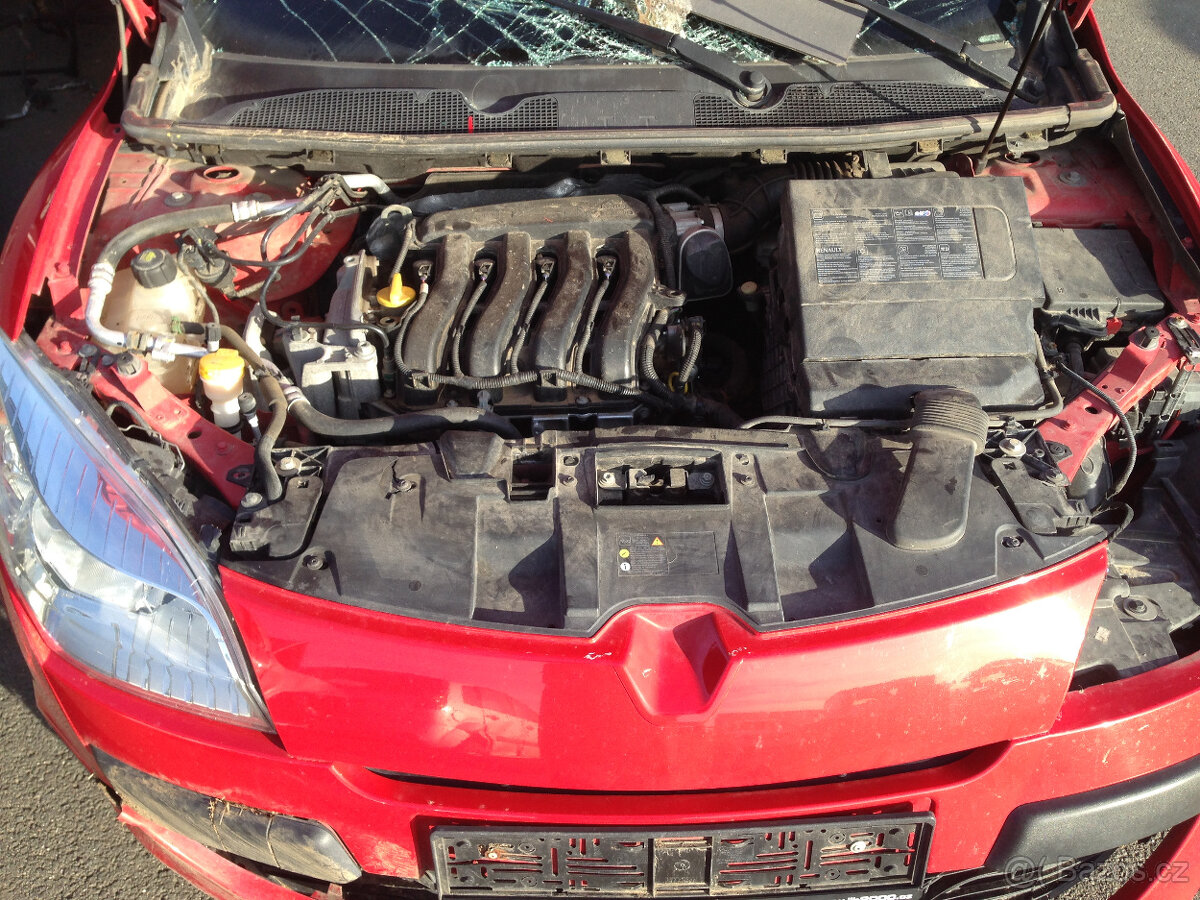 Renault Megane 3 1,6 16V 74kW 2011 III HB - díly - 9