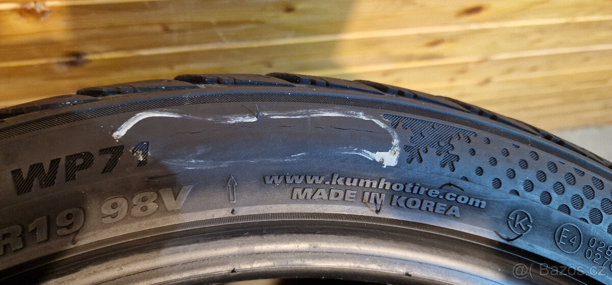 245/40/19 - Kumho - zimní - pošlu poštou 635. - 9