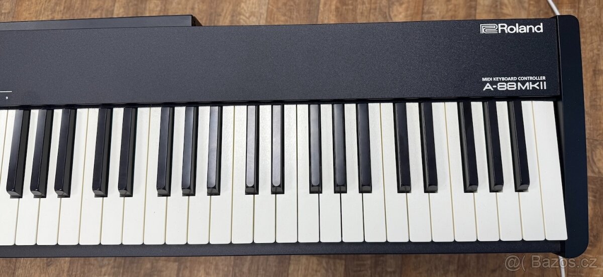 ROLAND A 88 MK II - 9