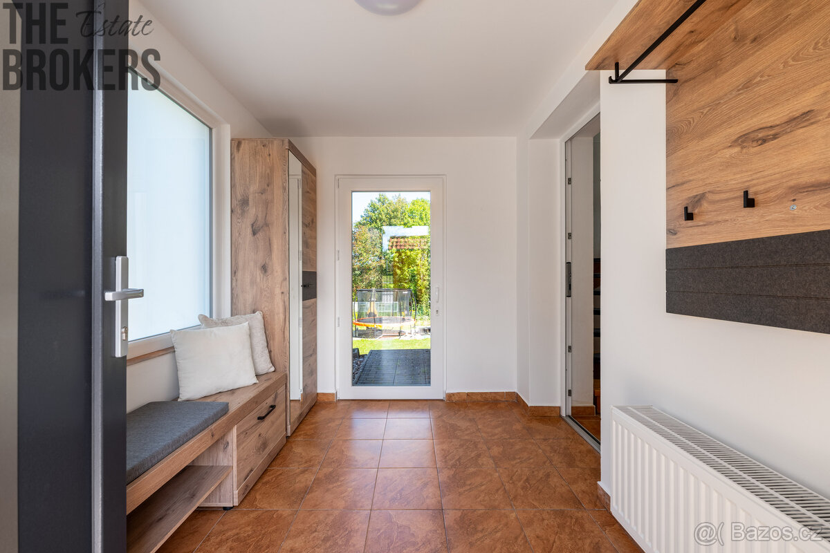 Prodej rodinného domu, užitná plocha 124 m², pozemek 1000 m, - 9