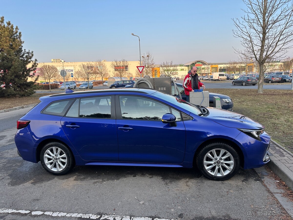 Toyota Corolla Hybrid 2.0 Touring Sport Comfort Tech - 9
