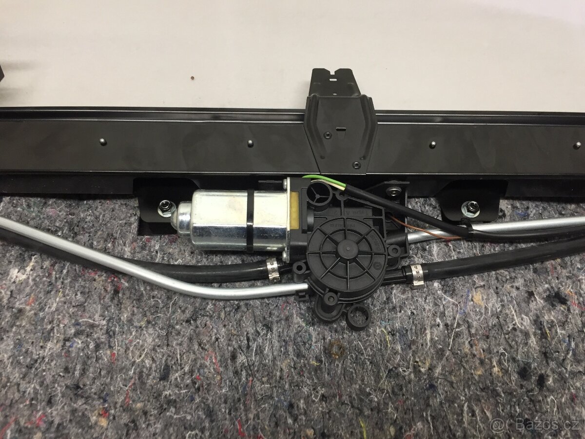 VW PASSAT CC 2008-2016 -ELEKTRICKÁ ROLETA ZADNÍHO SKLA - 9