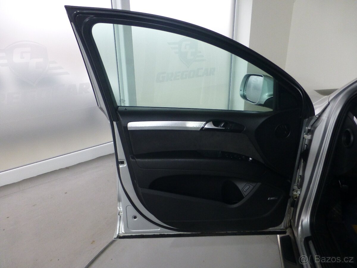 Audi Q7 3,0TDI XENONY NAVI VZDUCH - 9