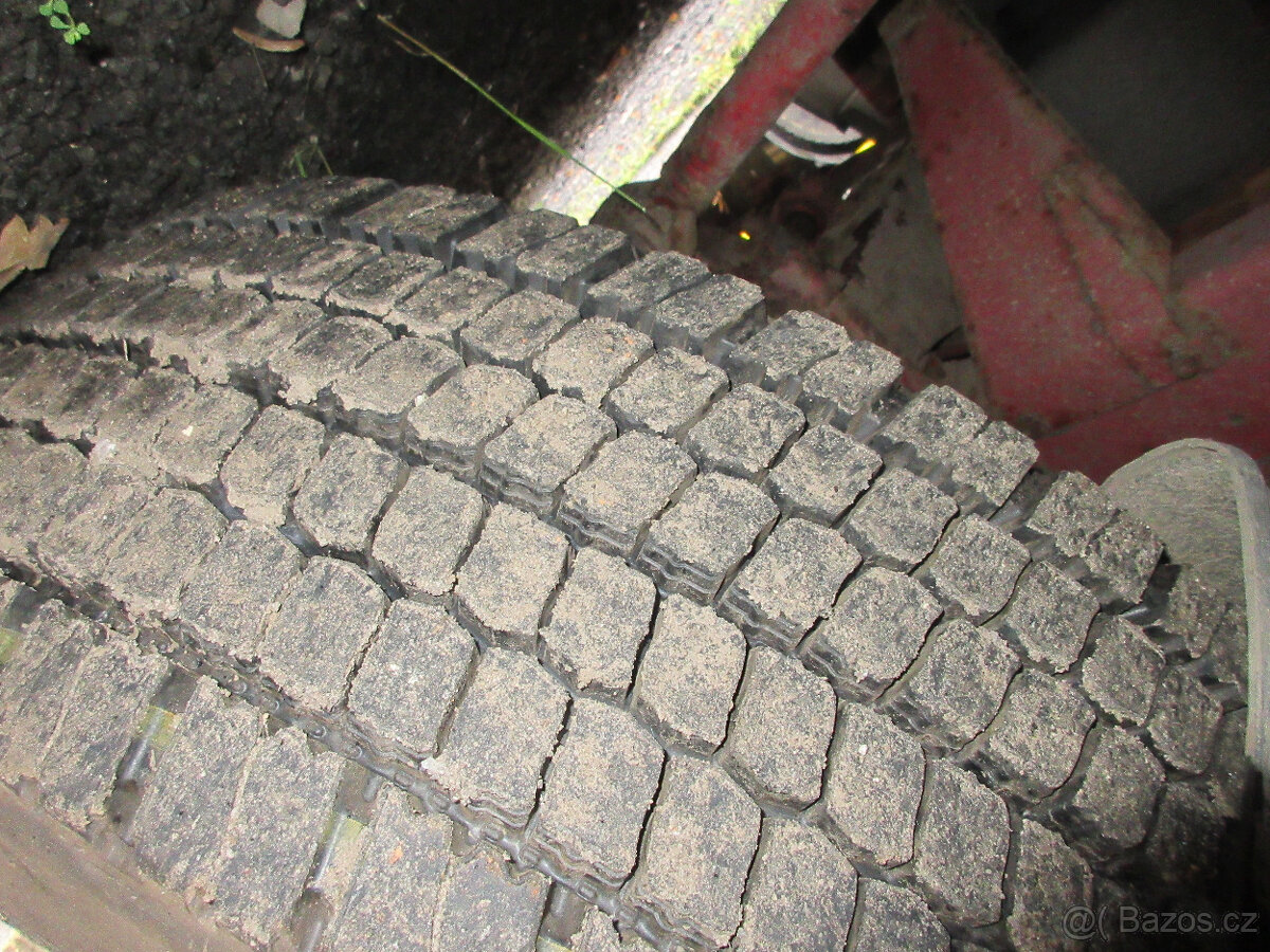 DAF XF 105.460 PŘEPRAVNÍK STROJŮ A VOZIDEL -14 T - - 9