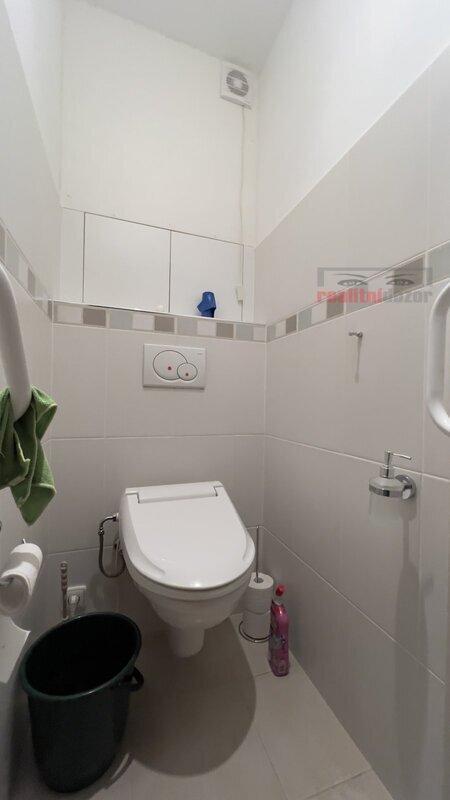 Prodej bytu v OV 2+1, vel. 58 m2 s balkonem a sklepem ul. Hl - 9