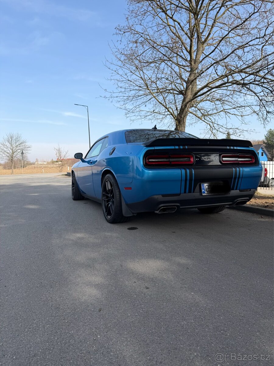 Dodge Challenger Shaker 5.7 Hemi - 9