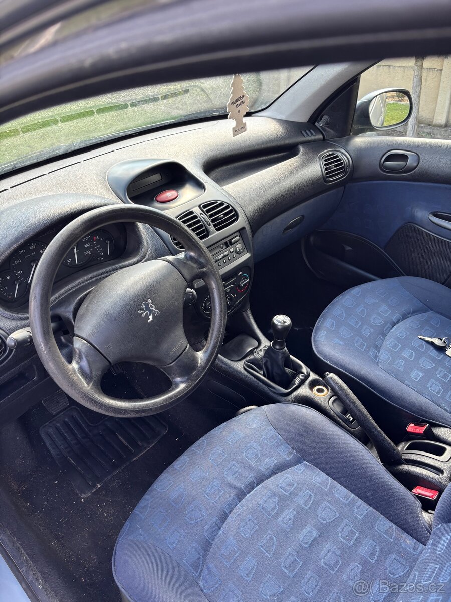 Peugeot 206 1.4i - 9