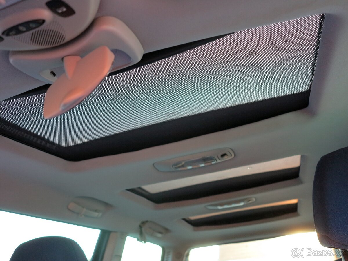 PEUGEOT 807 2.2.i TENDANCE r.v.08/2003 - 9