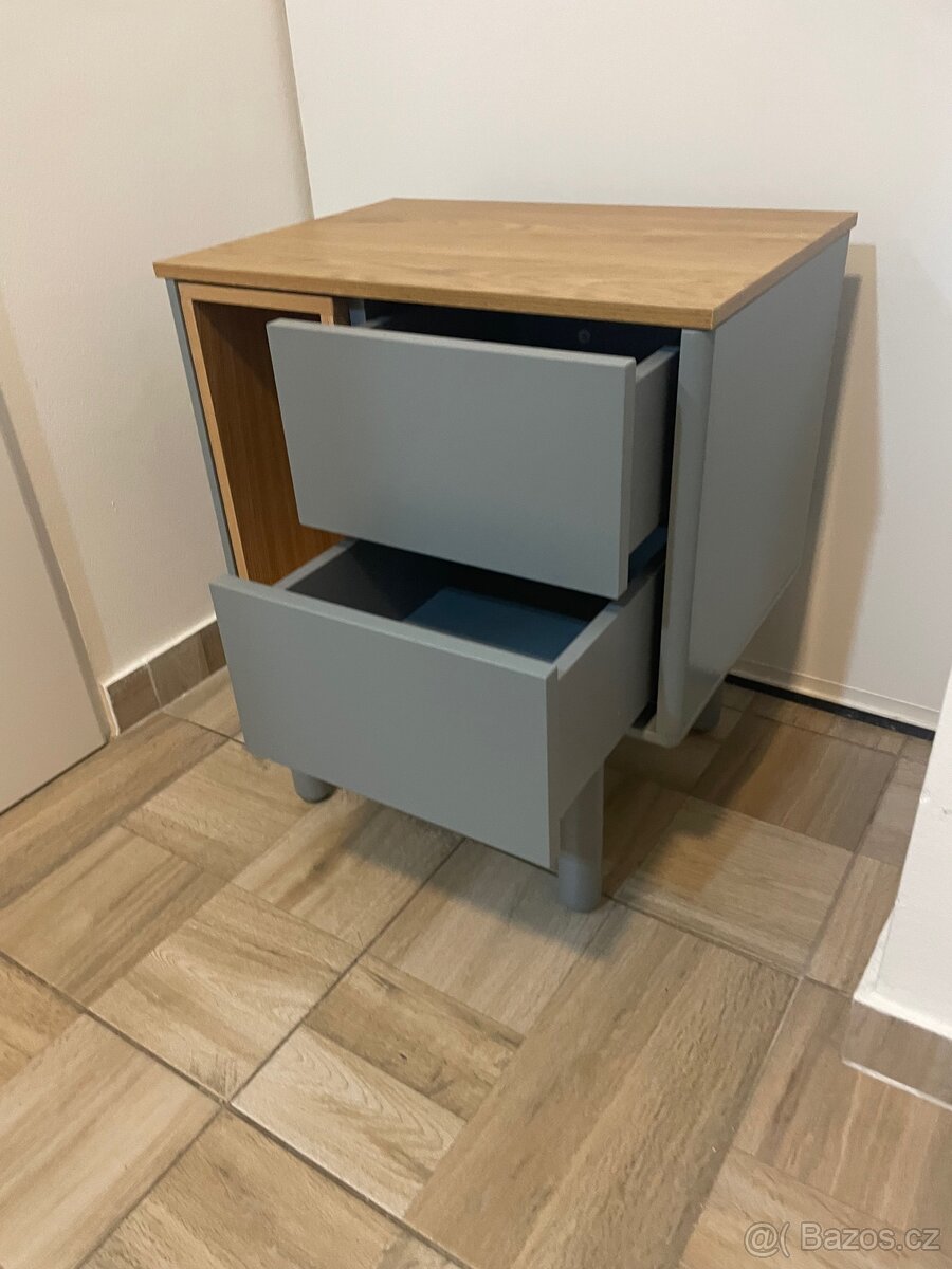 Šedy nočni stolek Corvo - 9