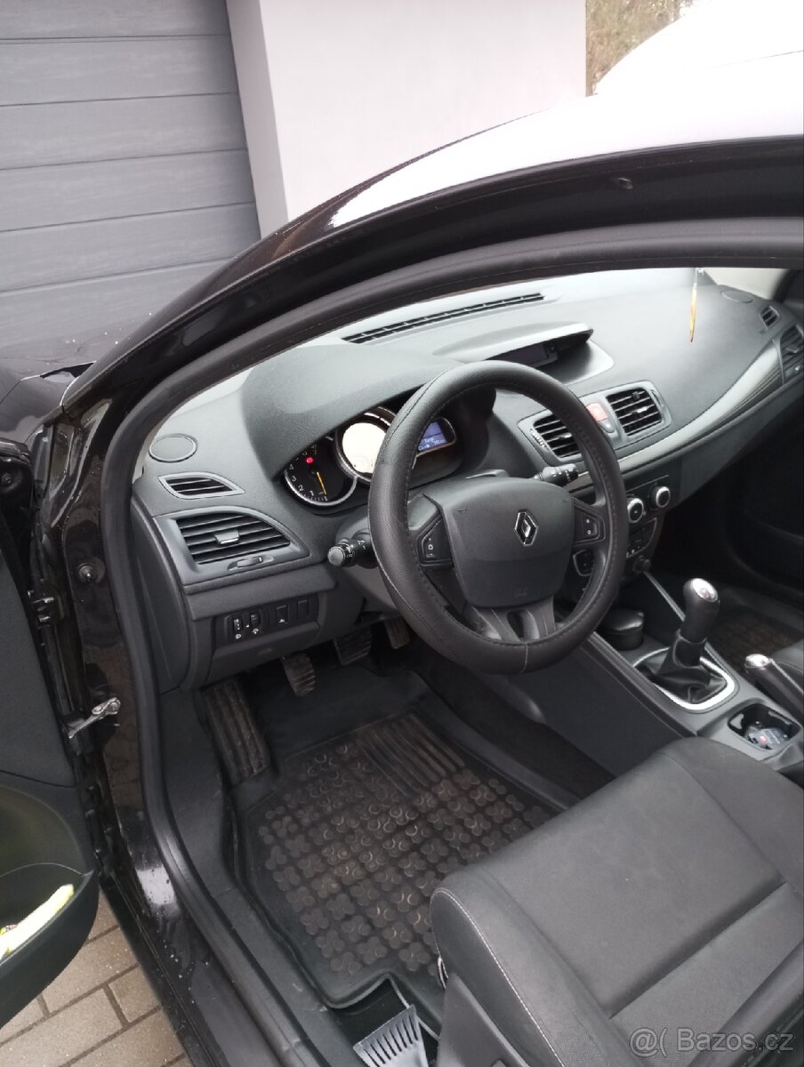 Renault Megane III grandtour - 9