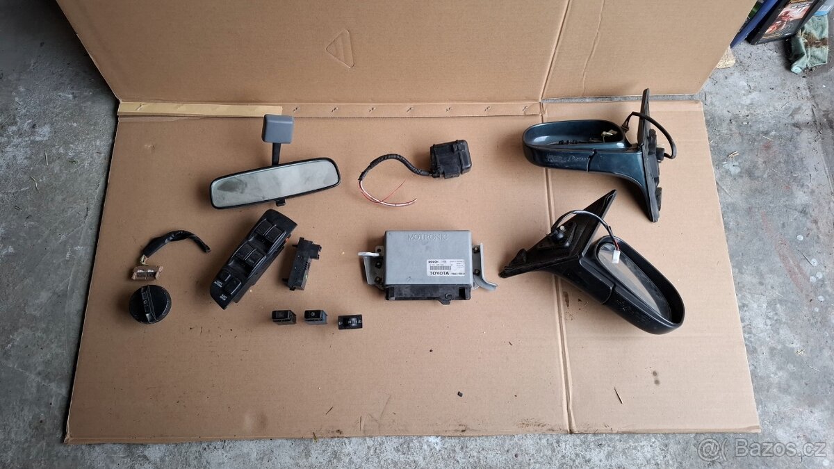 Toyota CarinaE - soubor náhradních dílů - 9