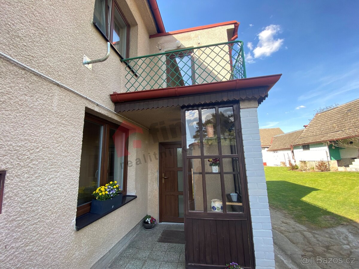 Prodej krásné usedlosti s pozemkem 4869 m2 v Kondraci u Vlaš - 9