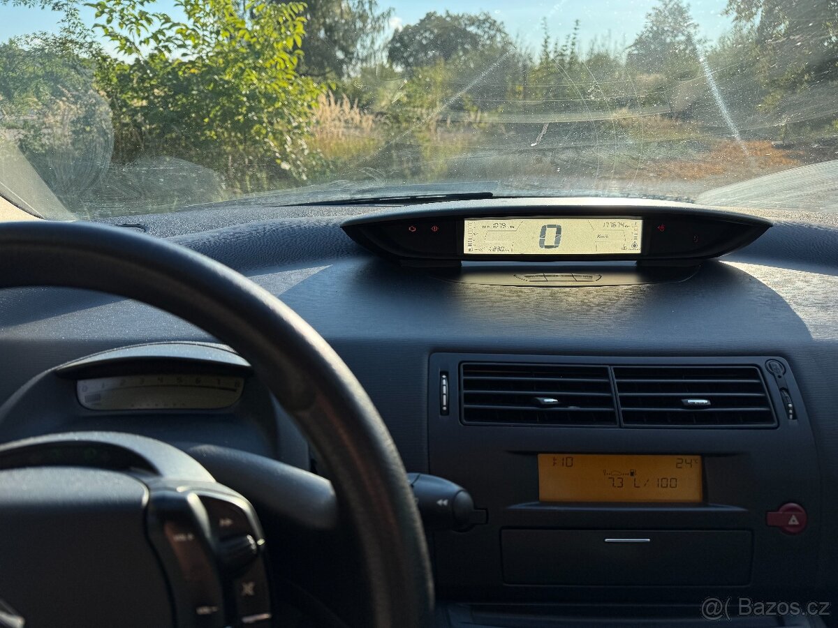 Citroën C4 1.4 16V - 9