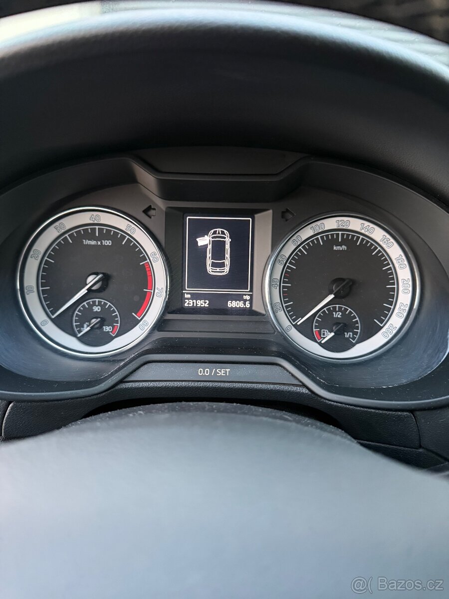 Octavia 3 1.4 tsi 110 kW style - 9