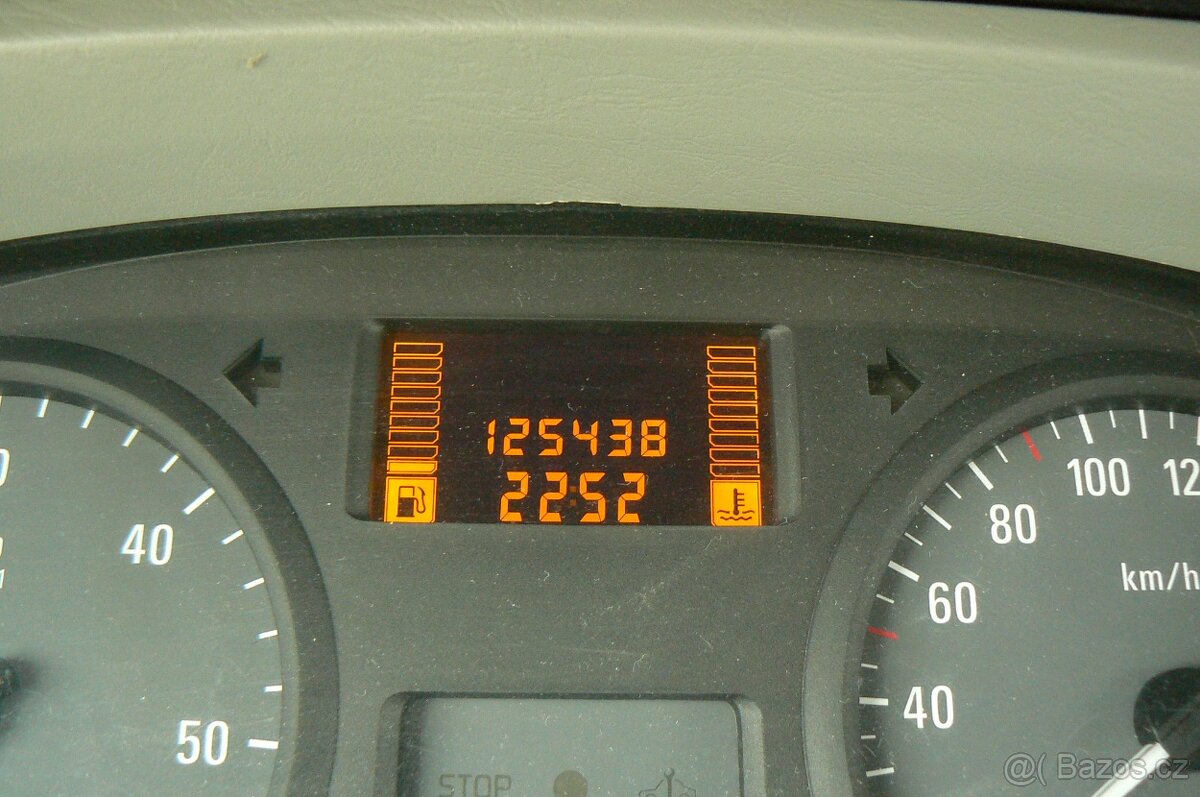 Opel Vivaro 2.0 CDTi 2009 DPH -125438 km - 9